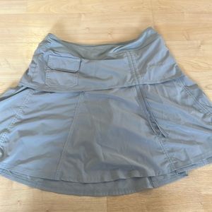 Athleta hiking skirt size 10